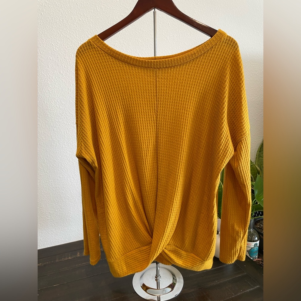 ShopBasic Women’s XL  Polyester blend Waffle Mustard Waffle Knit Twist Back Top